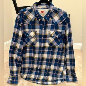 Levi’s Blue plaid button down shirt